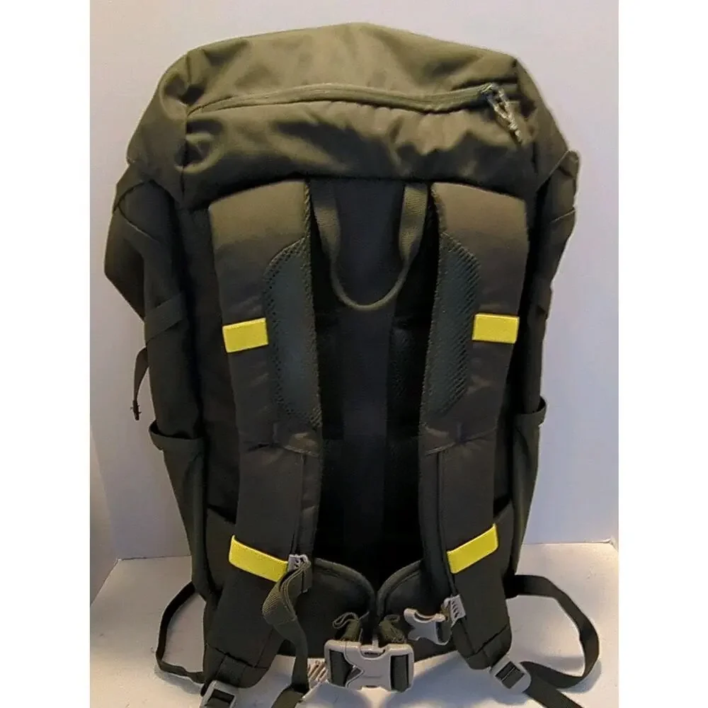 Sierra Designs Mount Sanitas Backpack 40L Dark Green EUC